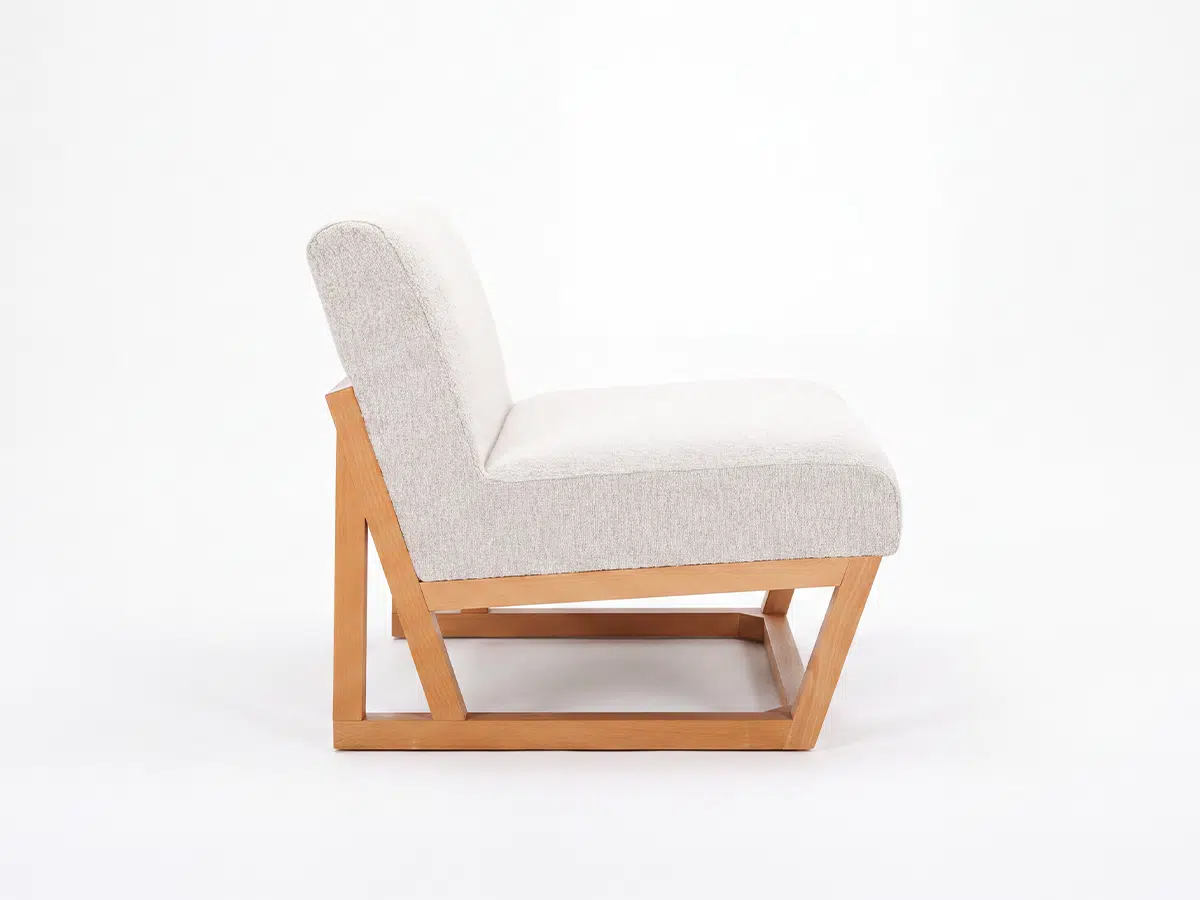 Linea Lounge Chair