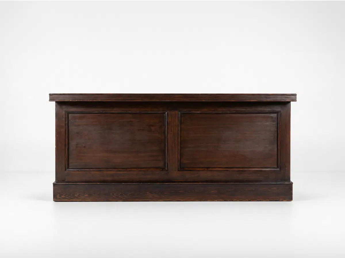 The Manhattan Bar 94"